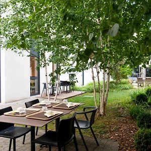 Apart-hotel Adagio Patio Confluence